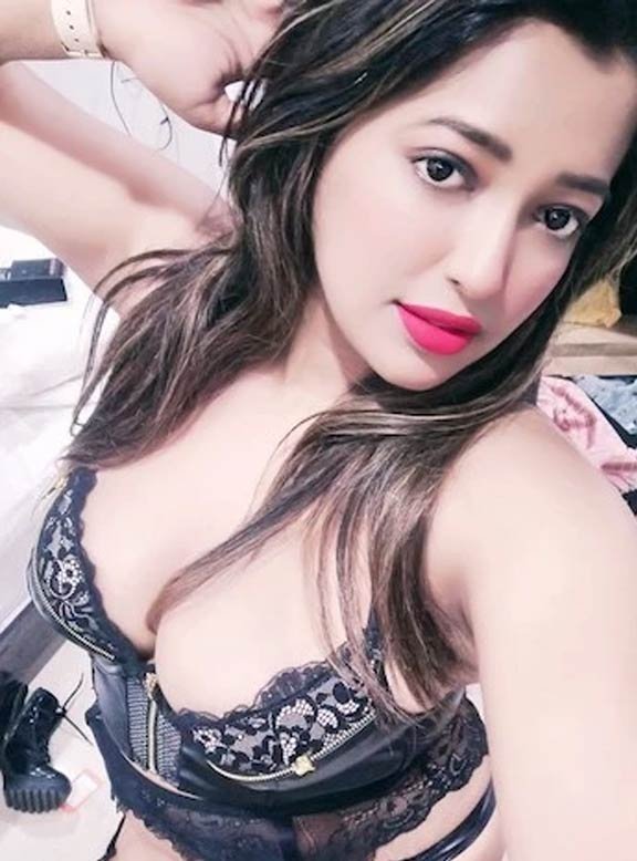 Haridwar aged housewife Call Girl